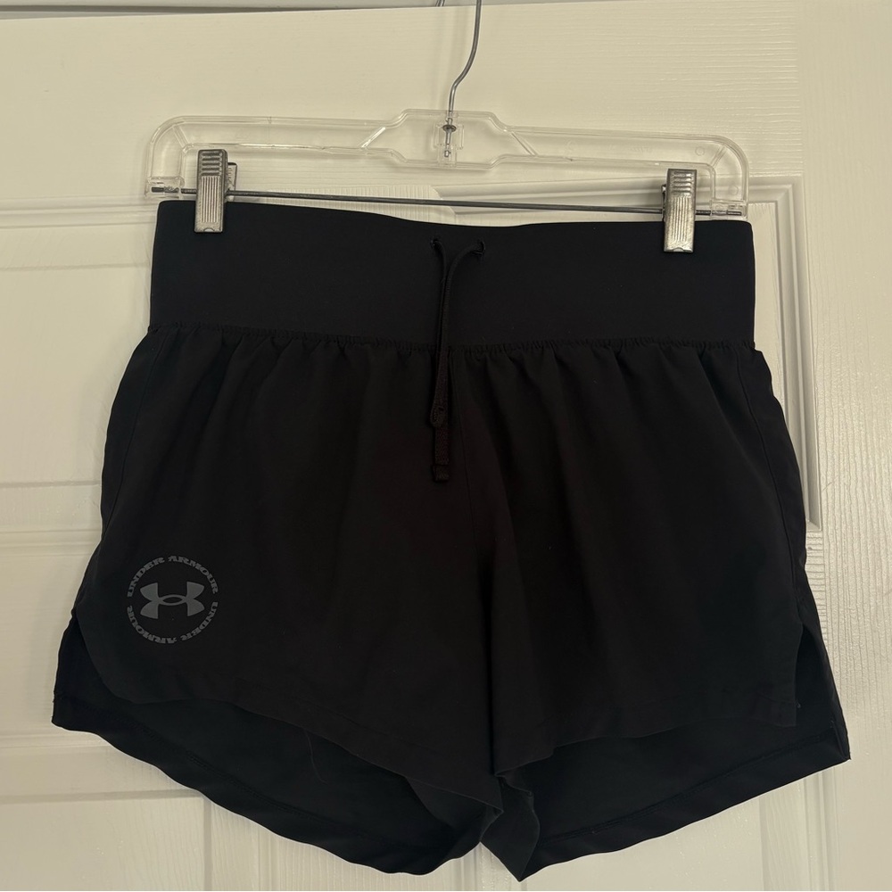 WOMEN’S UNDER ARMOUR HIGH WAISTED BLACK ATHLETIC RUNNING SHORTS LINED XS / SMALL